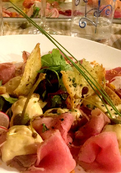 cropped-Come-un-vitello-tonnato-nel-2020…Capperi-di-Pantelleria-olive-appassite-pomodoro-confit-e-tonno-in-due-consistenze..jpg